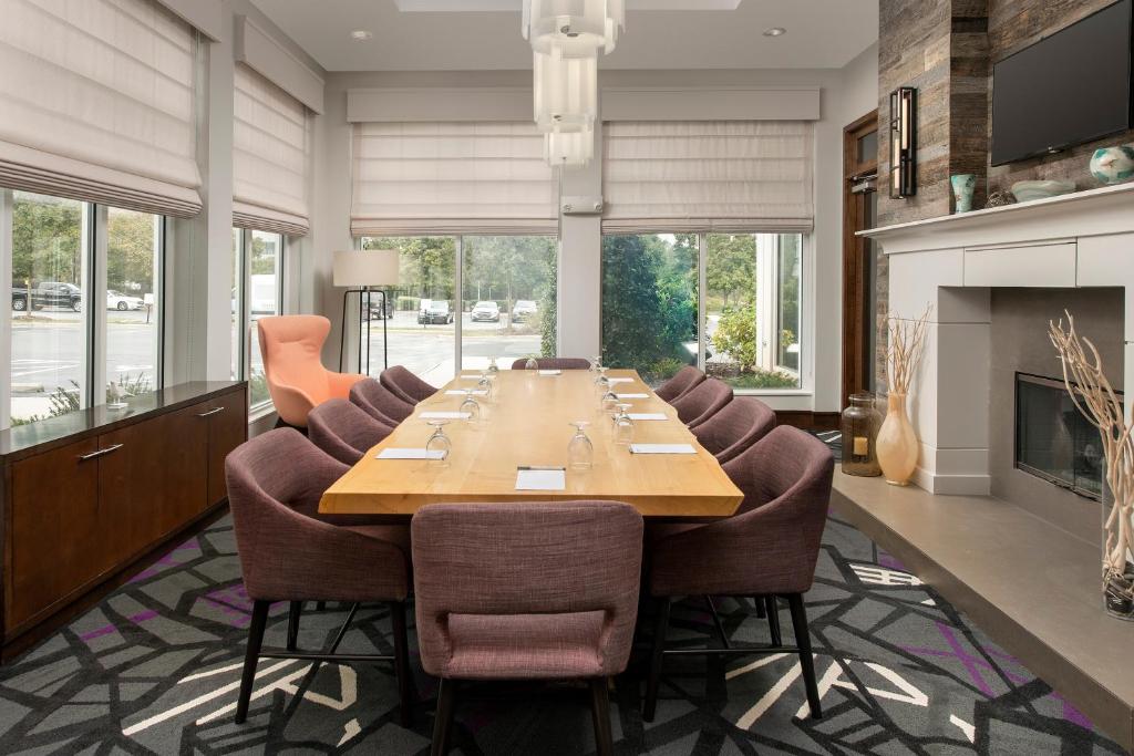 Hilton Garden Inn Charlotte Airport image 12