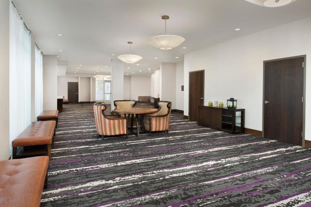 Hilton Garden Inn Charlotte Airport image 13