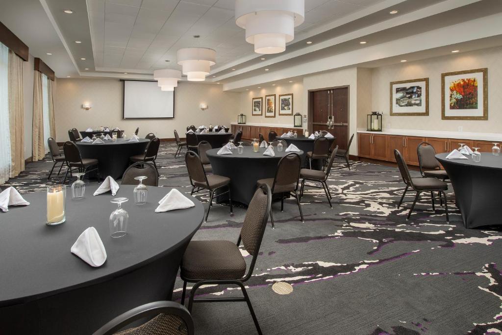 Hilton Garden Inn Charlotte Airport image 15
